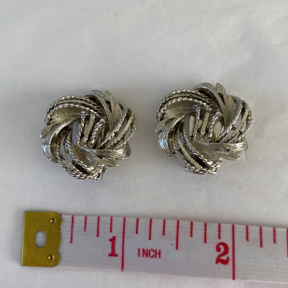 Vintage Roma Jewelry silver clip on earrings - Picture 2 of 3